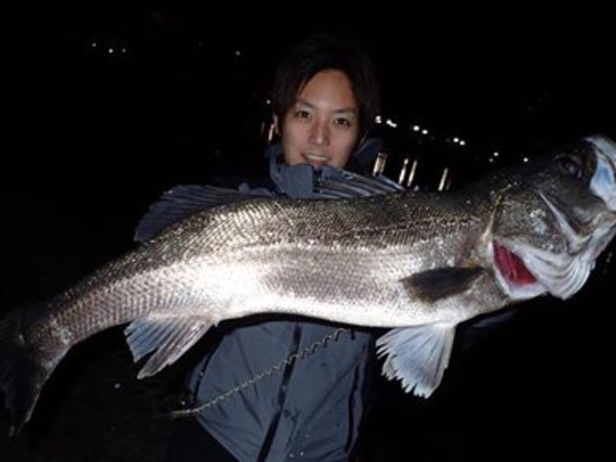 ジョインテッドクローマグナムをハーモニカ食いしたランカーシーバスは94cm - Fishman（フィッシュマン）